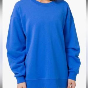 Lululemon perfectly oversized crewneck. Submarine